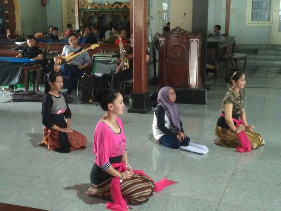 Persiapan Dramatari Kolaborasi Kamandaka