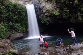 curug bayan baturraden