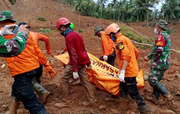 Evaluasi korban longsor Desa Kalijering Kebumen