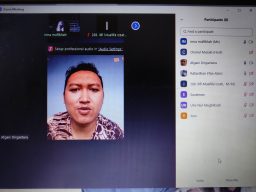 Ketua AJI Purwokerto sekaligus Direktur Purwokerto Kita Media Rudal Afgani memberikan paparan dalam webinar "Pena Desa, Tantangan dan Masa Depan Jurnalisme Warga